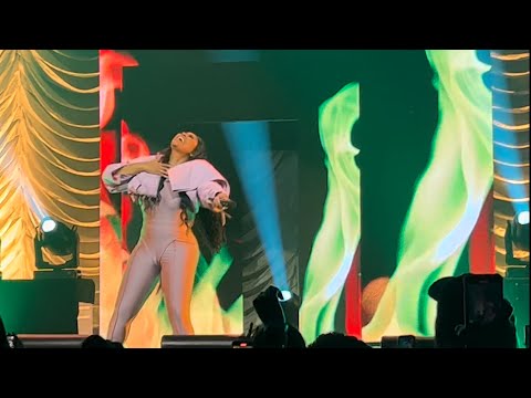Jazmine Sullivan - Need U Bad Live - Heaux Tales Tour - Toronto - 2022-03-27 #HeauxTales