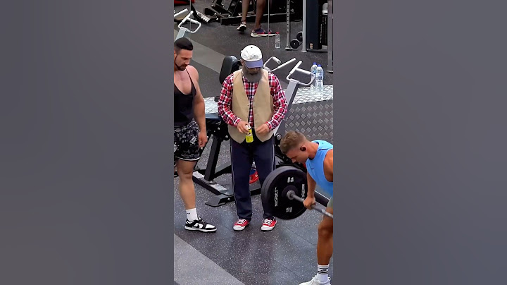 Elite Powerlifter Pretended to be an OLD MAN #GymPrankTV #gym #Prank #gymprank #anatoly
