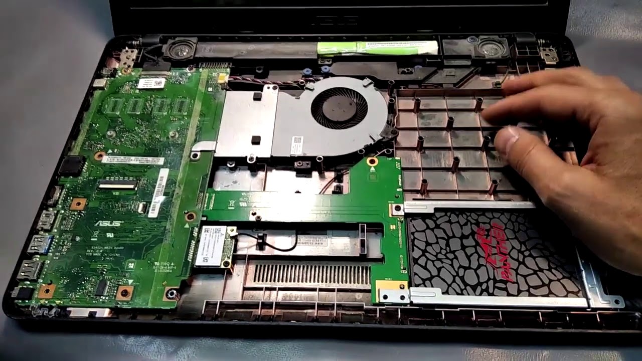 ASUS　R541S Mini-review of the Asus R541S (full of negativity!!!) - YouTube