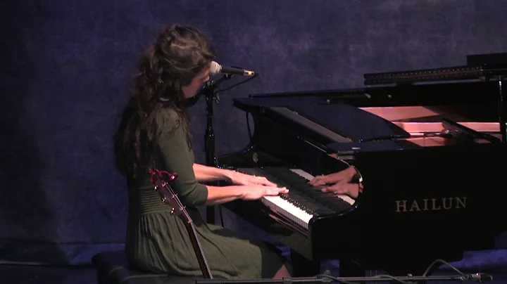 Stephanie Staples "Breathe On Me"@ Eddie Owen Pres...