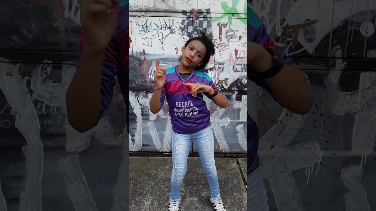 Meninas Dancando 13 Años / Menina linda dança do - YouTube : Meninas 8 anos dancando bum videos ...
