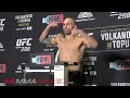UFC 298 Official Weigh-Ins: Volkanovski vs Topuria