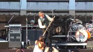 Les Claypool Monkey Mask jams w / Whamola..Booneville Stomp.. Wakarusa &quot;09&quot;