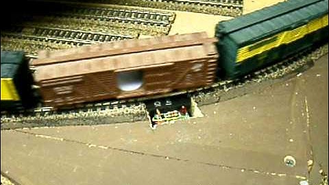 Scanning a HO Scale Train with a RFID reader