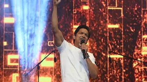 Singer Shaan in IIT Kanpur (@techkriti,IITk22)