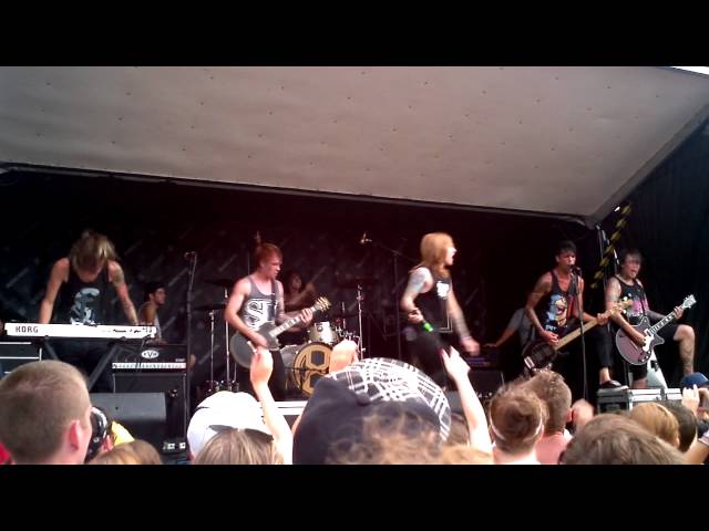 A skylit drive too little too late warped tour 11 class=