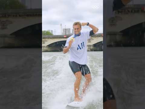 From riding waves in Tahiti to riding the Seine. 🏄‍♂️📹: kaulivaast (IG)