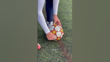 Thumbnail of MESSI FREEKICK TUTORIAL 🤯🐐 #shorts #football #messi