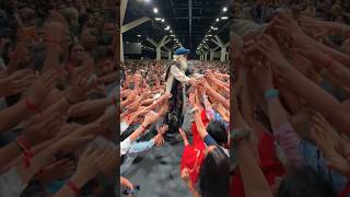 Over 7,600 People Soaked In Ecstasy Of Enlightenment With Sadhguru In Sydney Resimi