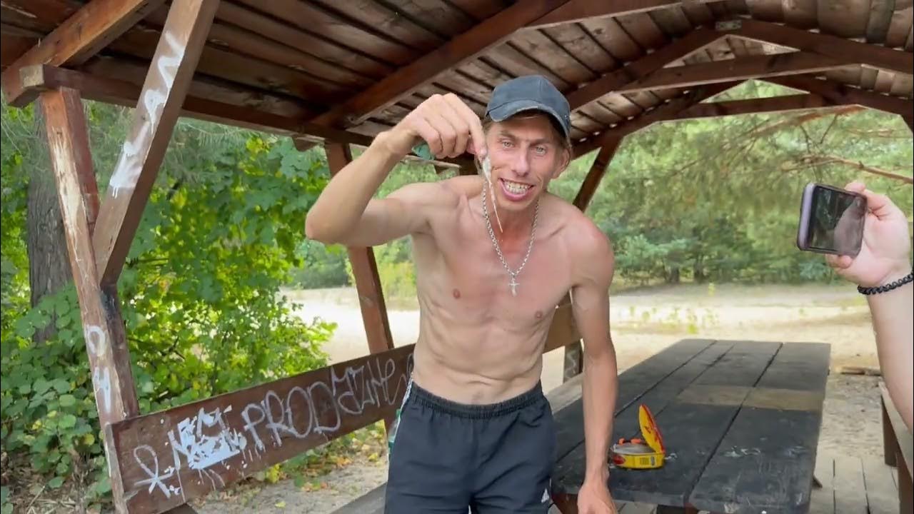 Пелесос пожирает Сюрстрёминг 🐟🤮🐟🤮 - YouTube