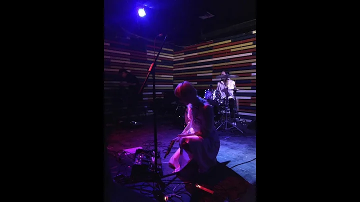 Katie Monks Dilly Dally Interview