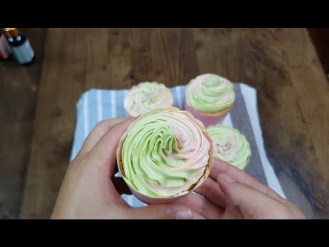 Video: Cách Làm Bánh Cupcake Phủ Sương Màu Cam