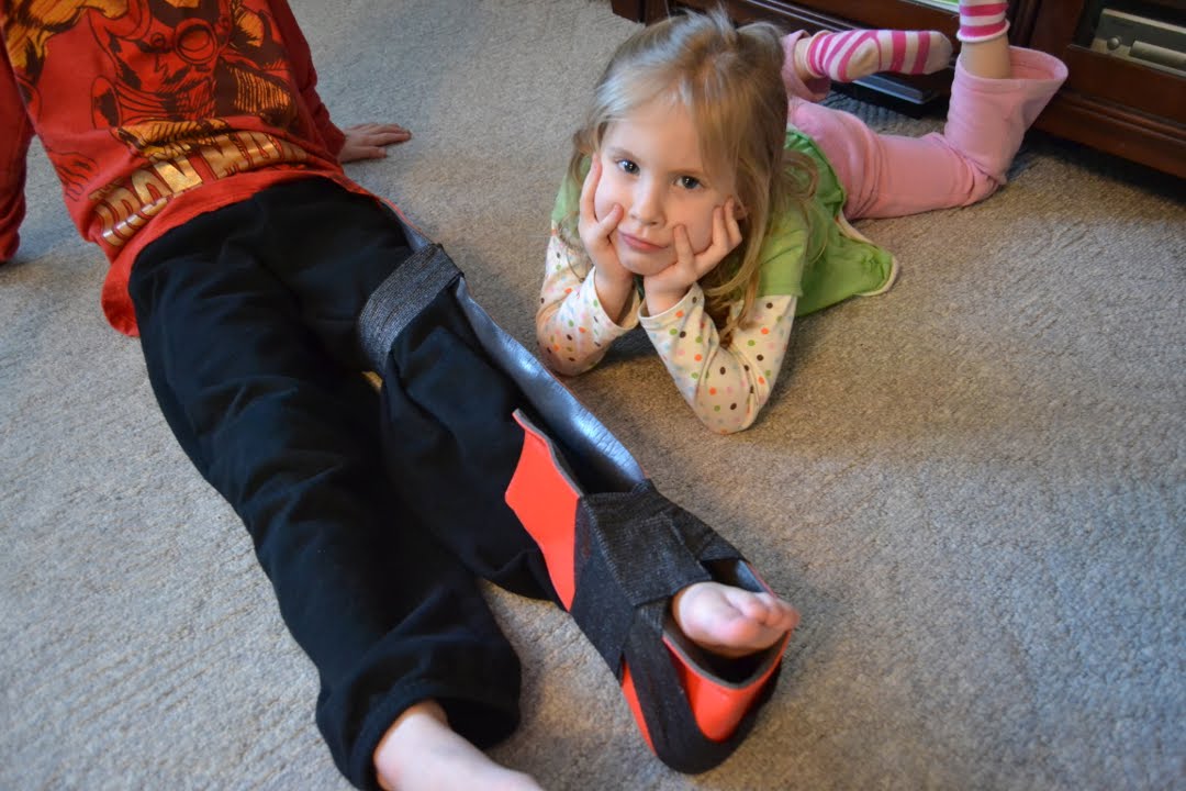 Splinting an Ankle YouTube