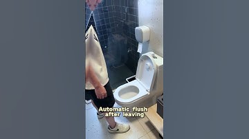 Our sensor-activated toilet flush system gives you a hands-free experience with every use.