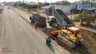 Surface Pad Foundation​ Update Road Building Skills KOMATSU Dozer And Dump Trucks Clutter​ RockSoil
