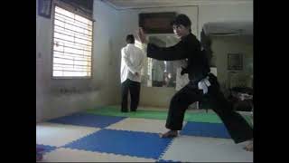 Aksi Pendekar Pencak Silat Tiga Berantai Putra Betawi