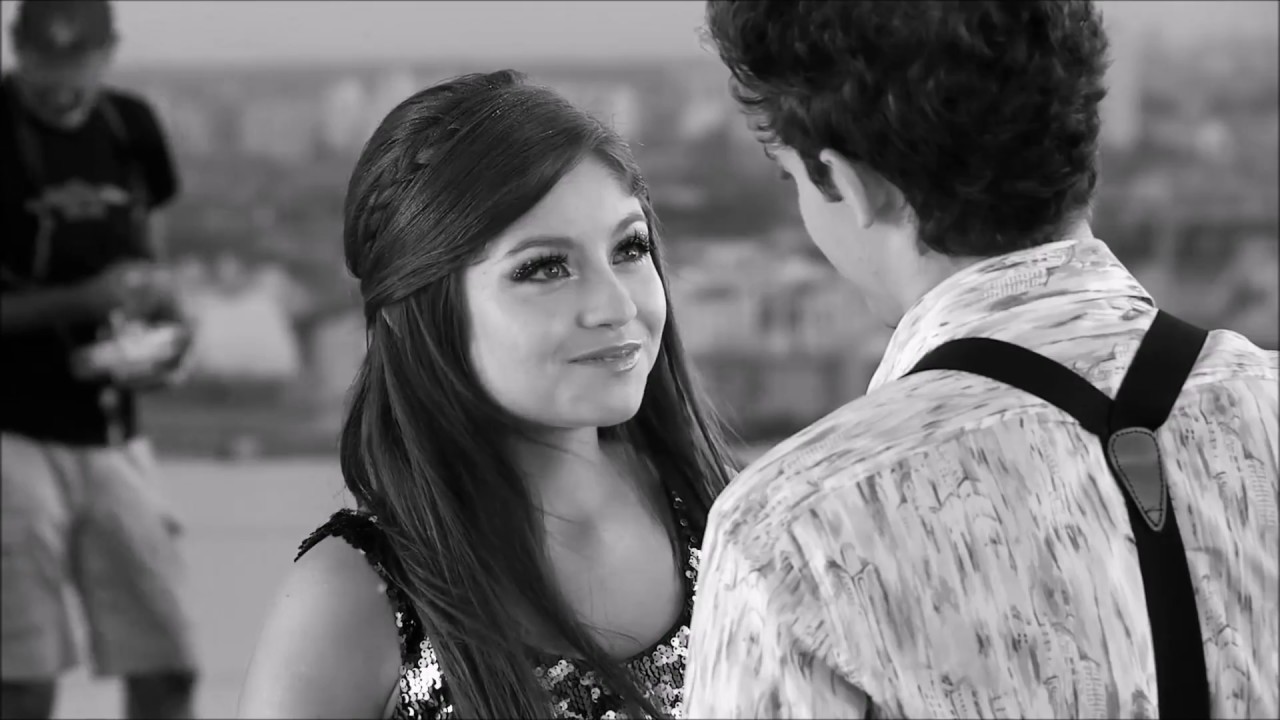 ♥ Lutteo ♥  Stiches