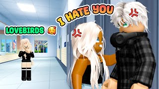 School Love | ENEMIES TO LOVERS, HE HAS A SECRET (Ep1) |  Roblox Story