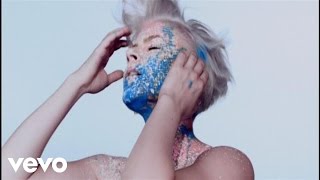 Video thumbnail of "Robyn - Cobrastyle"