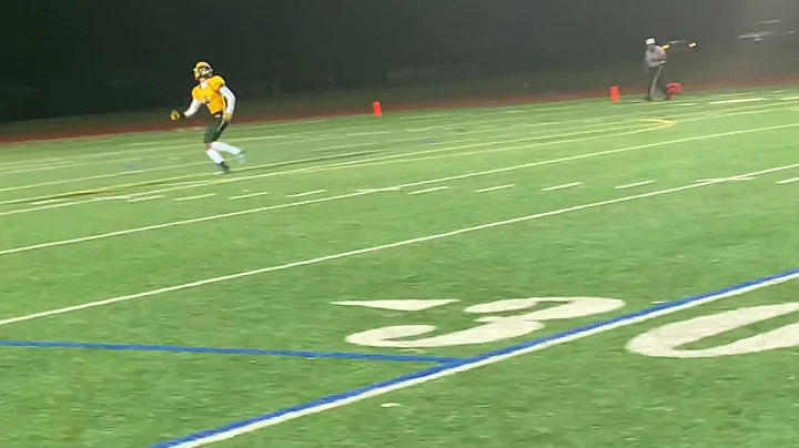 Nicholson kickoff return Franklin/Dundalk football...