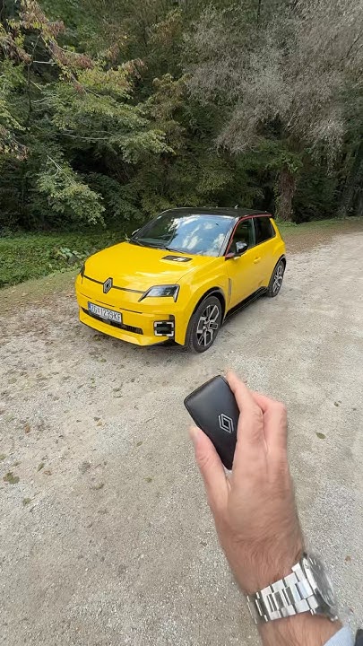 Let’s go on a drive - new RENAULT 5 😎🇫🇷