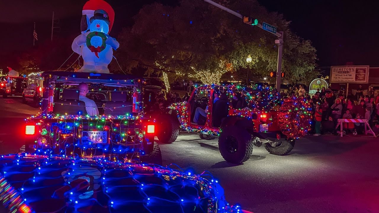 And the Grinch is still a hit! Ennis Christmas Parade 2021 YouTube