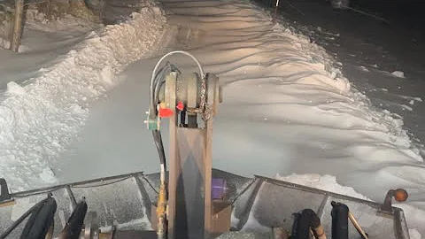 Timelapse #6, Plowing big snow drifts in Sweden with Volvo L35G