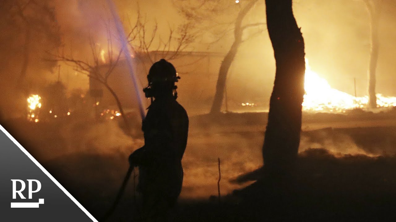 Waldbrand 2018 In Griechenland Anwohner Fliehen Vor Feuer Nahe Athen