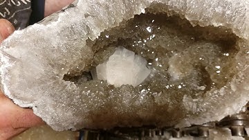 cracking a large Keokuk Geode with Tim from O