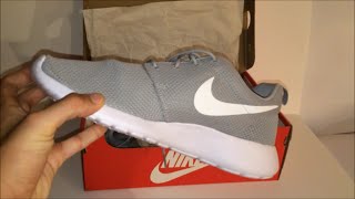 Nike Roshe One- Wolf Grey/White Unboxing and On Feet by USA01 Soccer / Reviews 11,254 views 8 years ago 3 minutes, 12 seconds