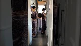 Inside Business Class With The Crews, Singapore airlines