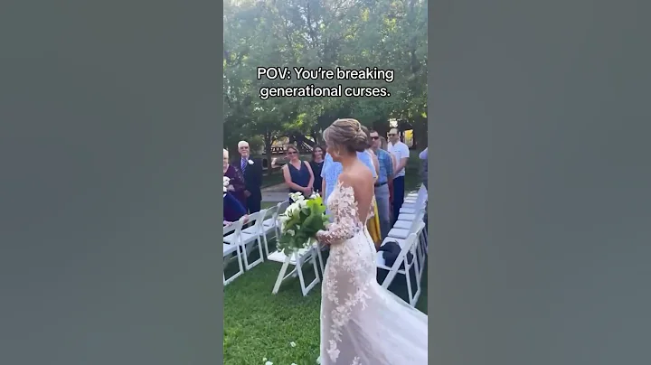 This bride walked herself down the aisle and we love it! Via: @krichmavs #brides  #viral
