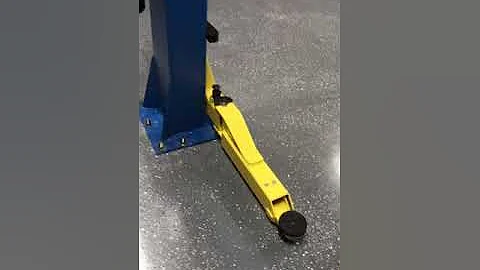 UNIVERSALIFT 9KAC: 2 POST AUTO LIFT Installed on January 2, 2019