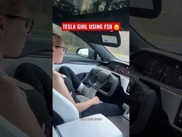 Tesla girl using Tesla FSD to her FULL Advantage 😳👀 But did you see it?? class=