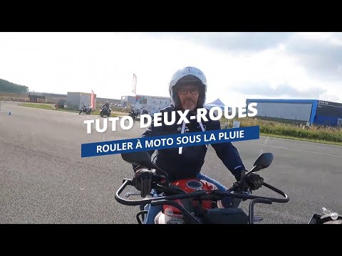 Comment s'équiper pour rouler à moto sous la pluie ?