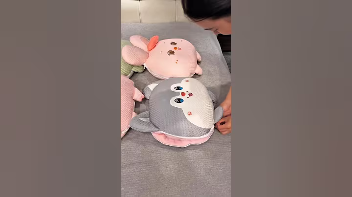 😱 When You Think It’s a Teddy but It’s a Magical Blanket 🛌🧸