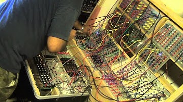 Serge/NonLinearCircuits Synth Vs Makenoise