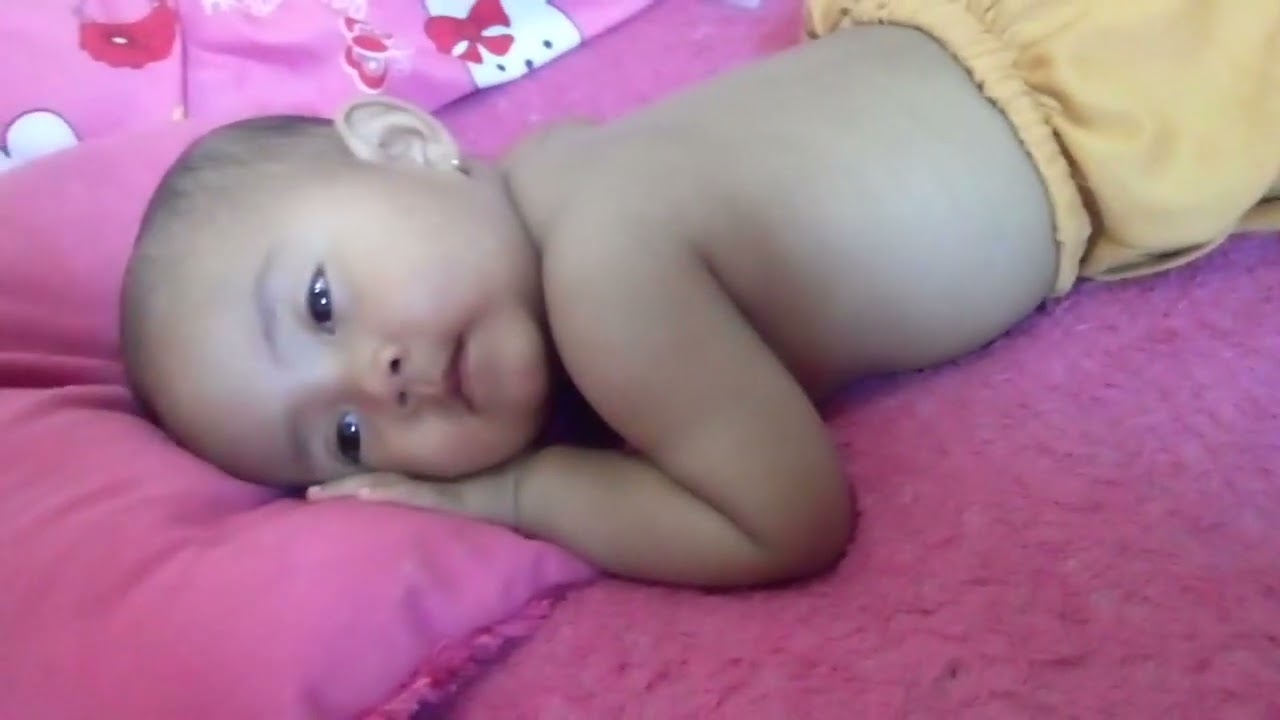 lagi sakit sedih bgt liatx