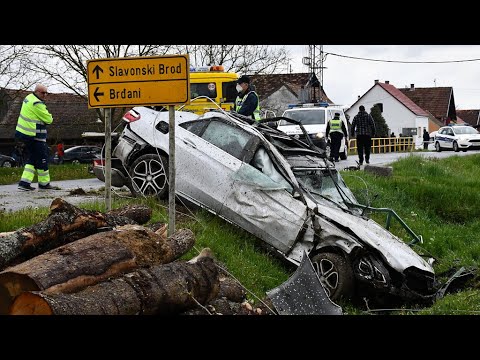 Video: Je li vozač poginuo u sudaru limuzine?