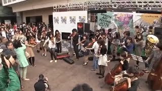 Flash Mob - Fascinating Japan Orchestra Performance(HD) 🎵💃🏽