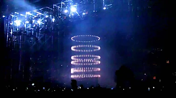The Chemical Brothers - Push The Button LIVE Coachella 2011