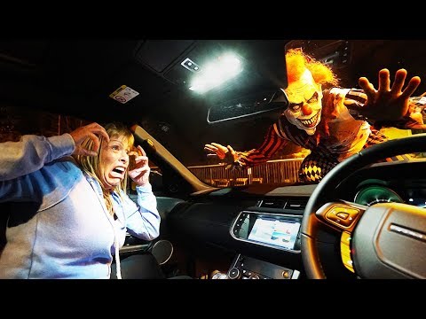 creepy-clown-attacks-car-prank-(gone-wrong)-**she-cried**