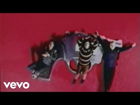 Soda Stereo - Ella Usó Mi Cabeza Como un Revólver (Official Video)