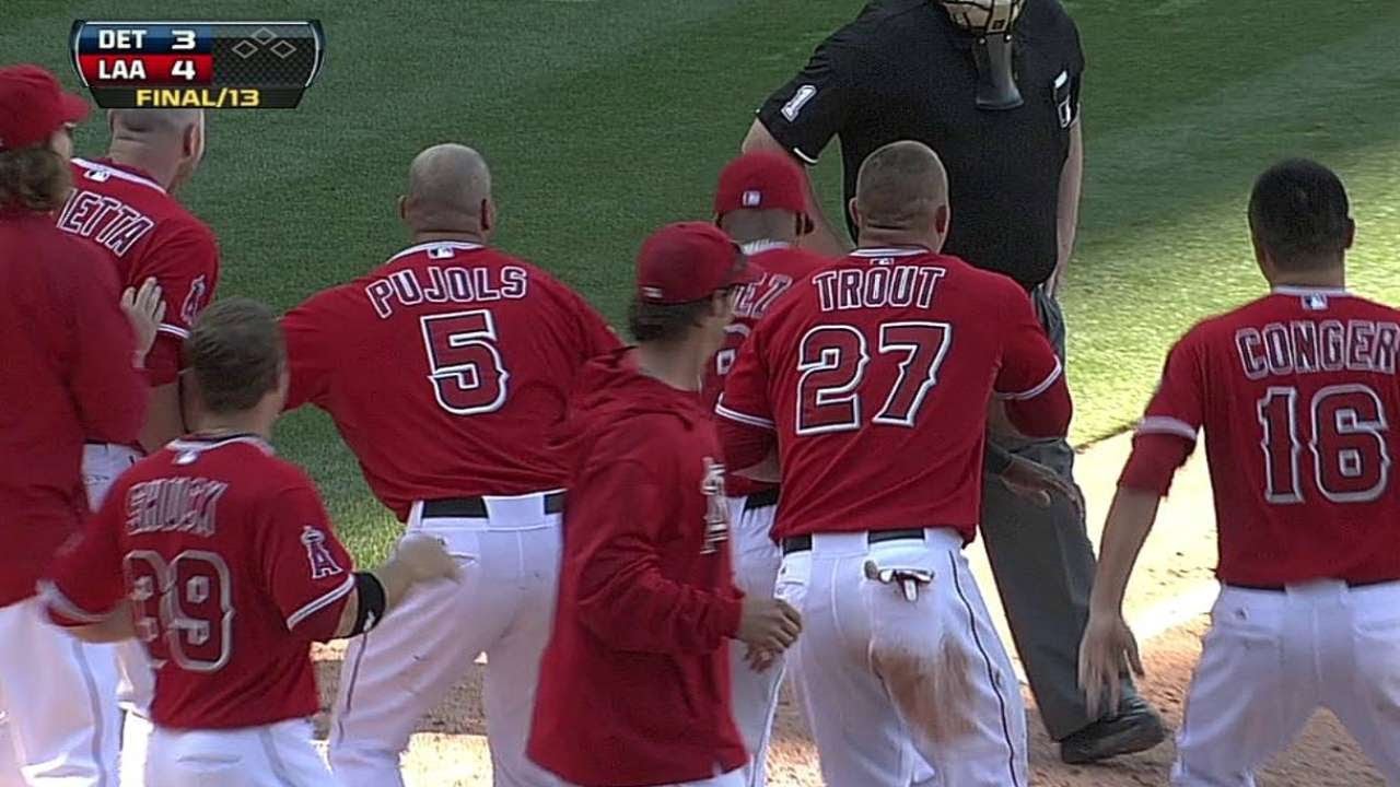 Trumbo wins it in the 13th with a solo homer