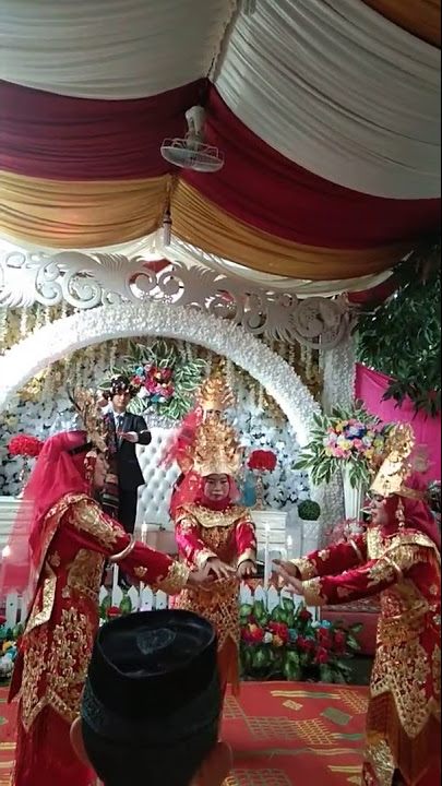 Tarian Tor-tor  adat Mandailing Horas-horas