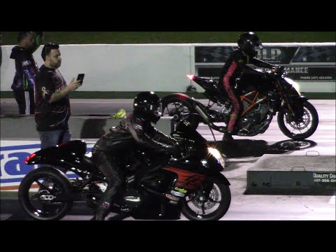 KTM 1290 Super Duke R vs GSXR-1000 and Hayabusa 1/4 Mile