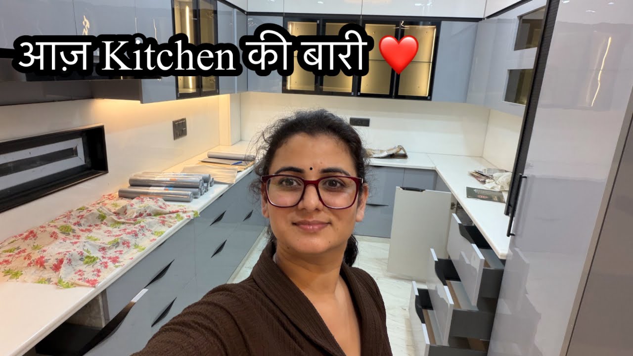 आज Kitchen की सफ़ाई की बारी। Shikha त्यागी