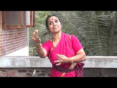 Kala Vijayan   Mohini Attam  Varikavarika sakhi