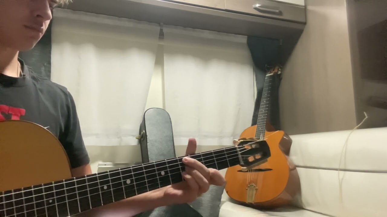 Cantique guitare «entends la voix»