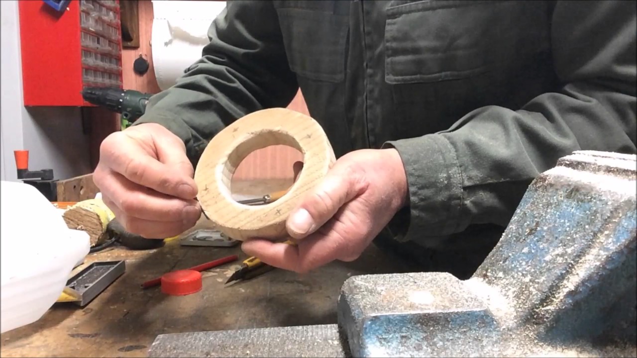 Fabriquer Une Mangeoire Anti Gaspillage Pour Les Poules